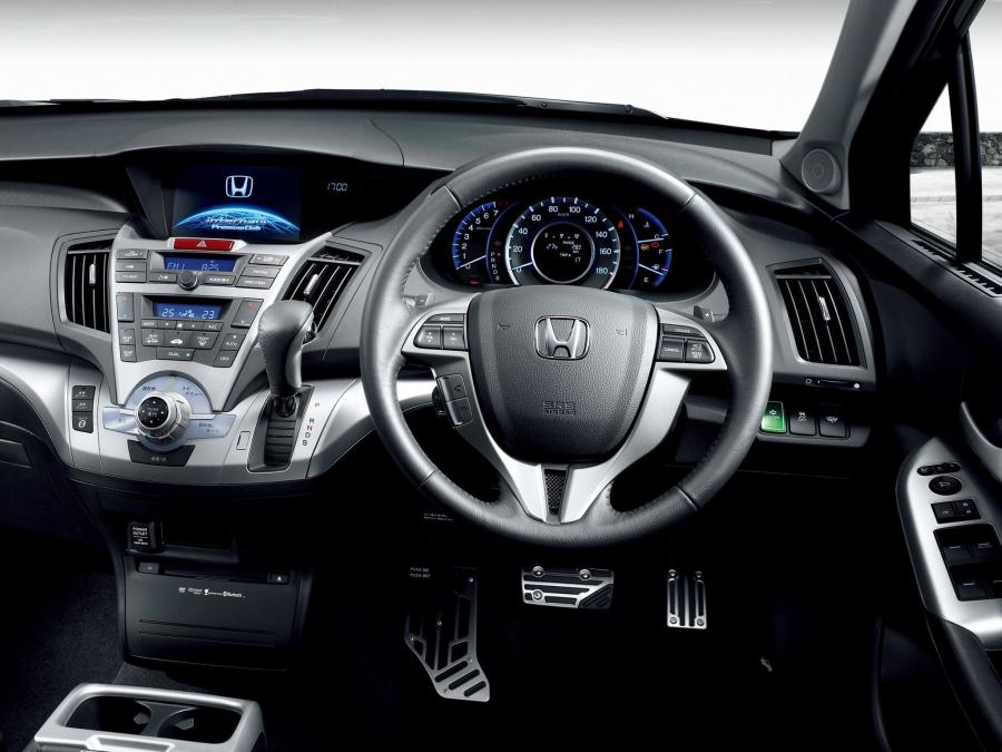  Honda Odyssey Absolute 2011 года  (фото 2 из 3)